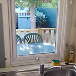 Mobil 630 Les Salins De La Gardiole ויק-לה-גארדיול